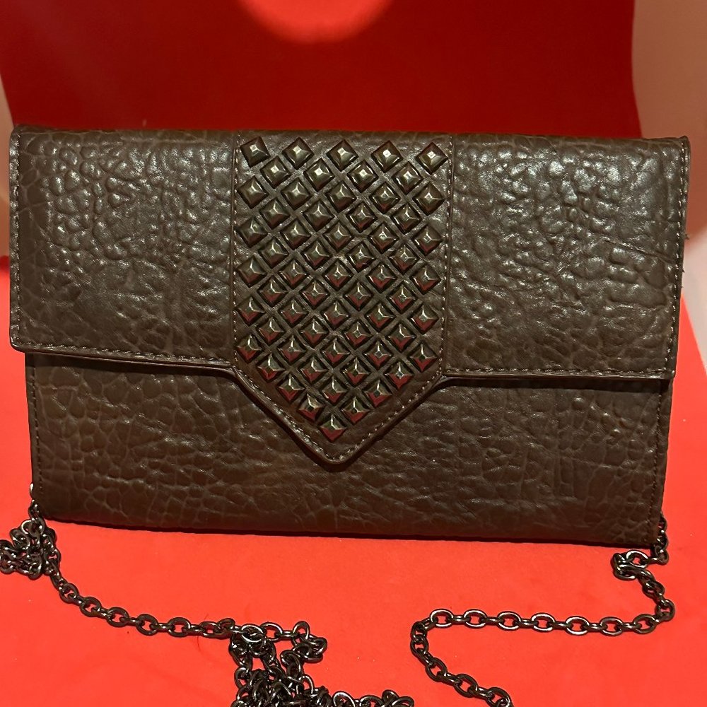 Street Level Shoulder Bag Clutch Detachable black golden plated Chain Strap
